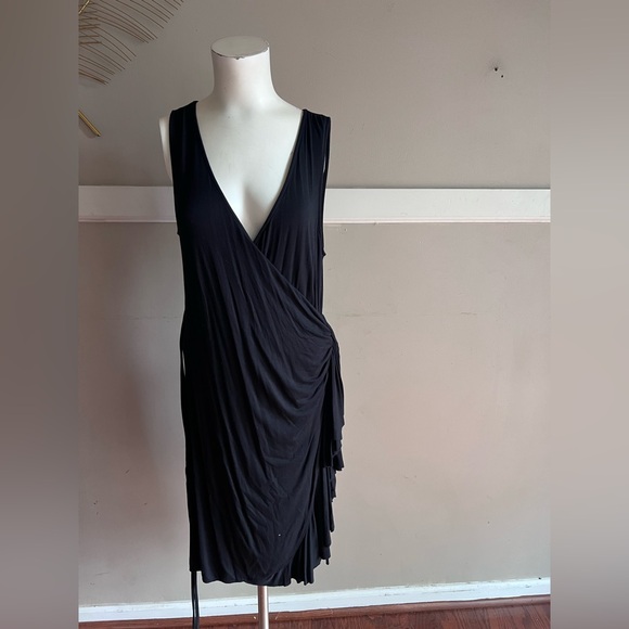 New York & Company Black Stretch Top Size Medium - Picture 2 of 6